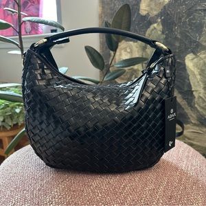 NWT Salerno Leather Shoulder Bag Marlin Black